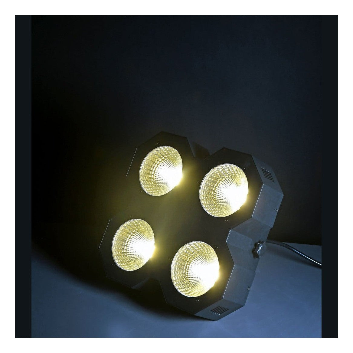 QTX HPWash-200 200W Quad COB LED Stage Blinder 2