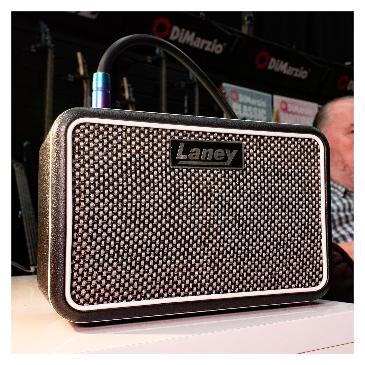 Laney MINI-STB-SUPERG-2 - 6W Battery-Powered Stereo Mini Guitar Amp with Delay, Bluetooth and Smartphone Interface 2