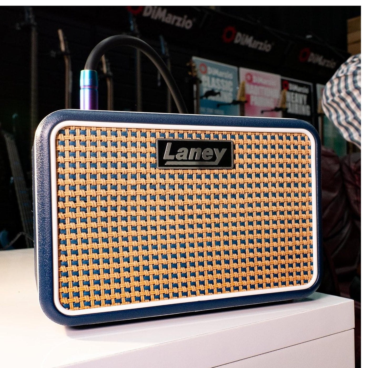 Laney MINI-STB-LION-2 - Battery Powered Bluetooth Practice Guitar Amplifier 9