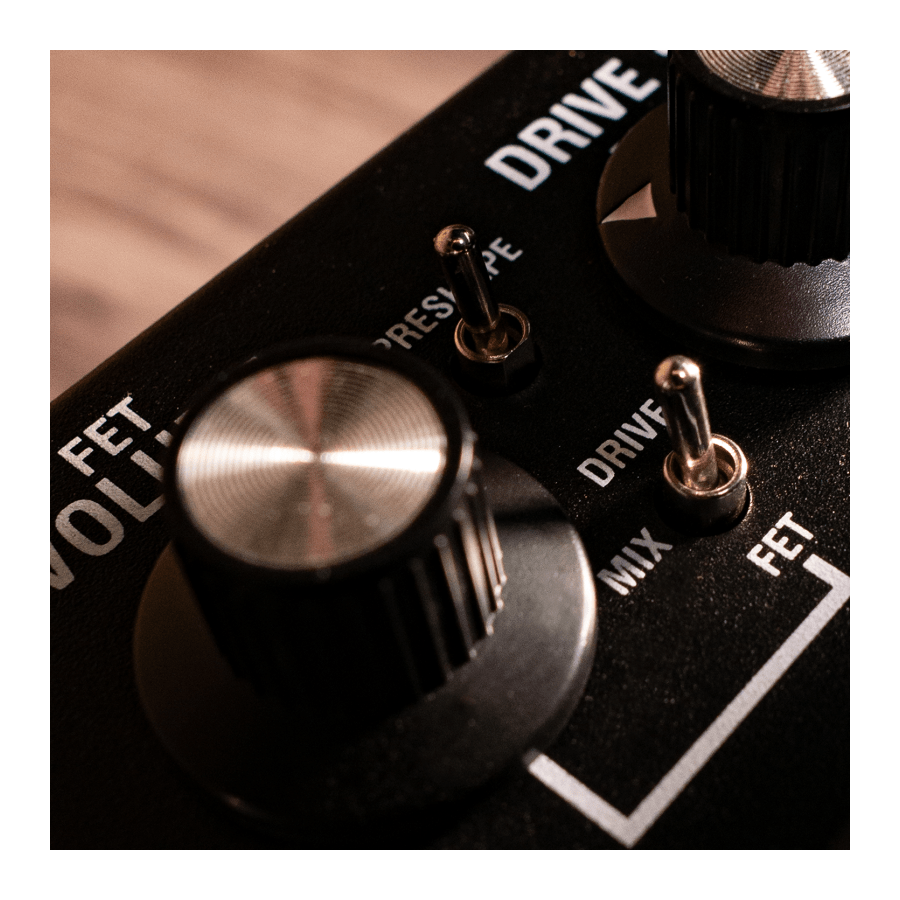 Laney Digbeth Foundry DBF50 - Compact 50W Bass Combo Amplifier with 10" Woofer 3