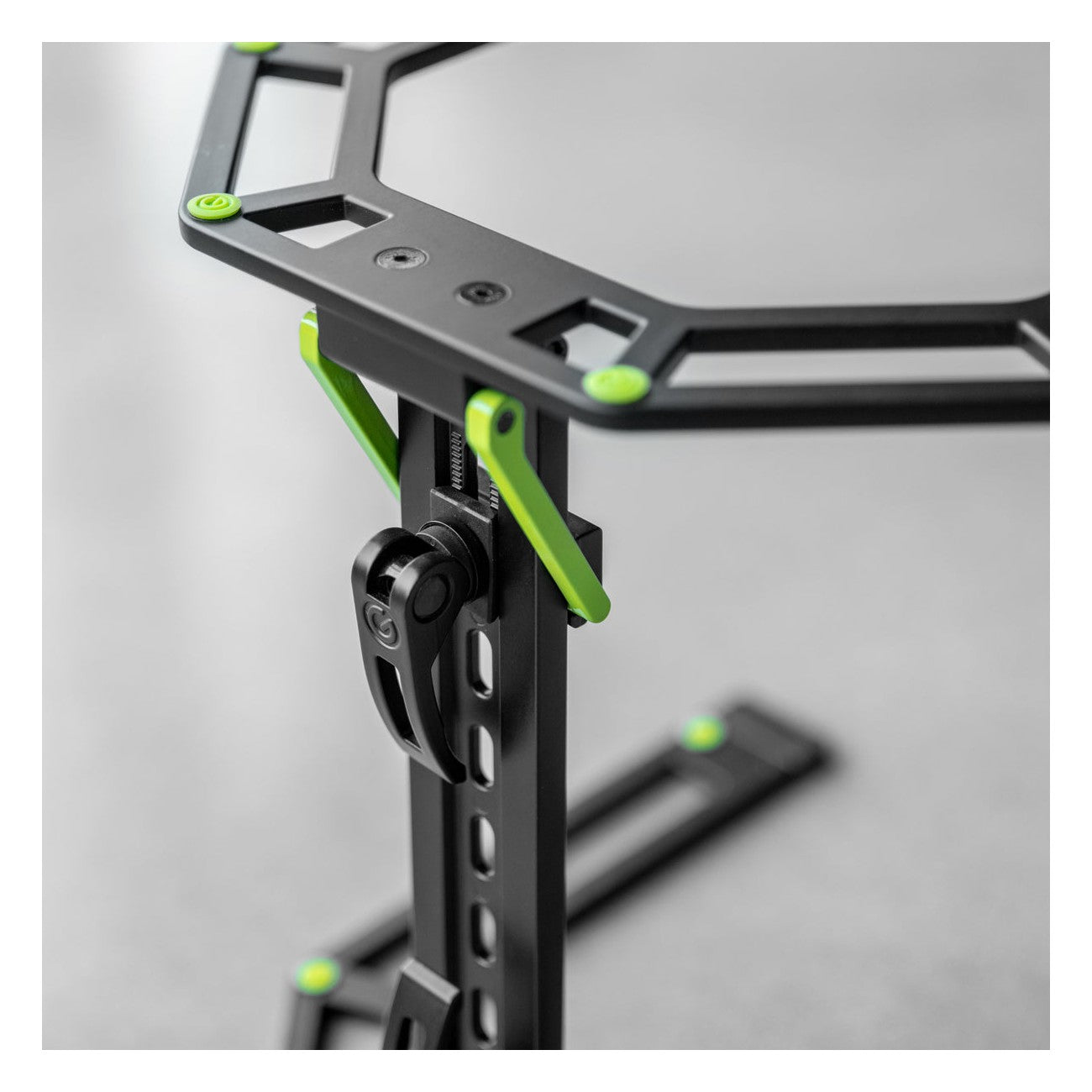Gravity LTS 01 B SET 1 Adjustable Laptop And Controller Stand With Neoprene Carry Bag — 12"-17", Aluminium, Black 12