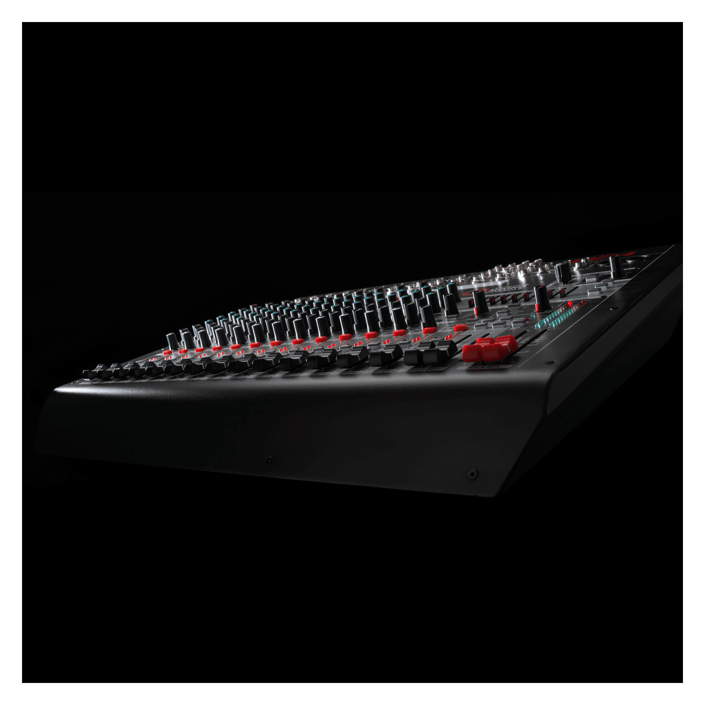 HH Audio Q-Series Q16FX - Professional 16-Channel Analogue Mixer with DSP 10