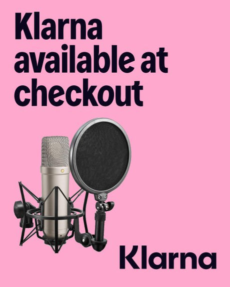 Microphone with pop filter on a pink background with Klarna branding.
