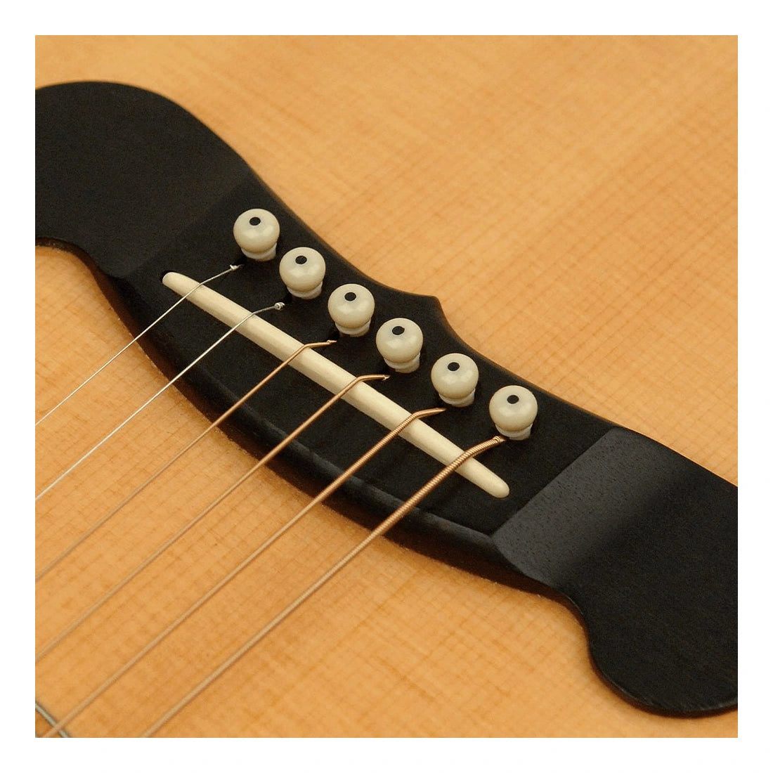 D'Addario Injected Moulded Plastic Bridge Pins Set with End Pin - Ivory with Ebony Dot PWPS12 2