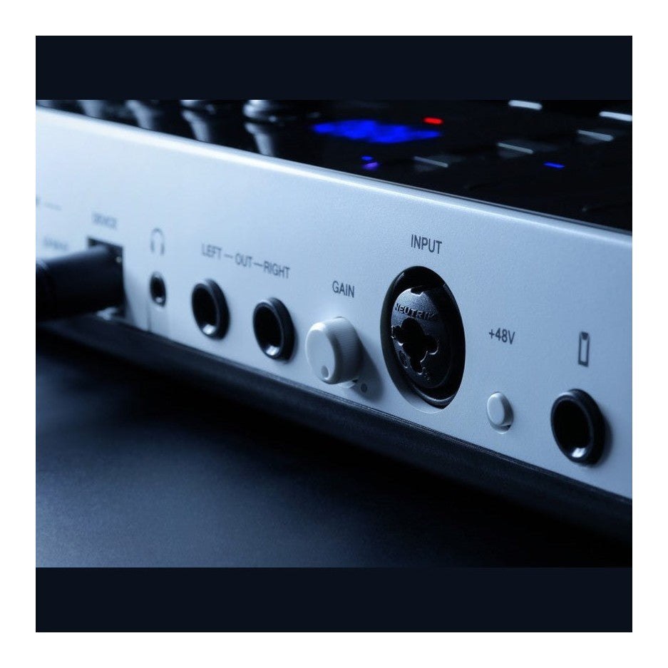 IK Multimedia iRig Keys I/O 25 MIDI Keyboard Controller & Audio Interface 12
