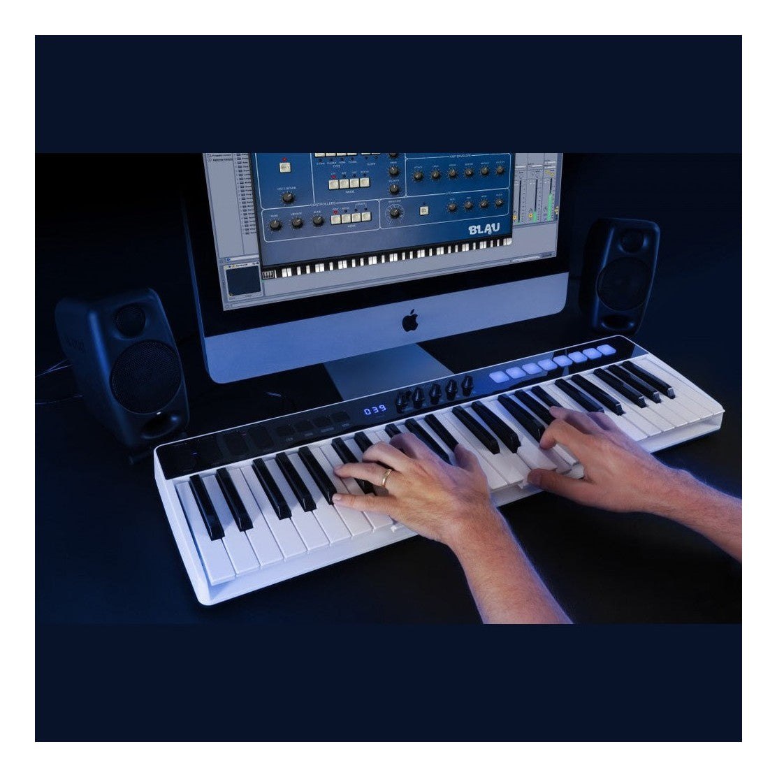 IK Multimedia iRig Keys I/O 49 MIDI Keyboard Controller & Audio Interface 9