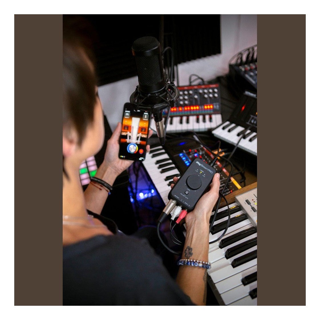 IK Multimedia iRig Stream Pro Streaming Audio Interface for iOS, Android, Mac & PC 15