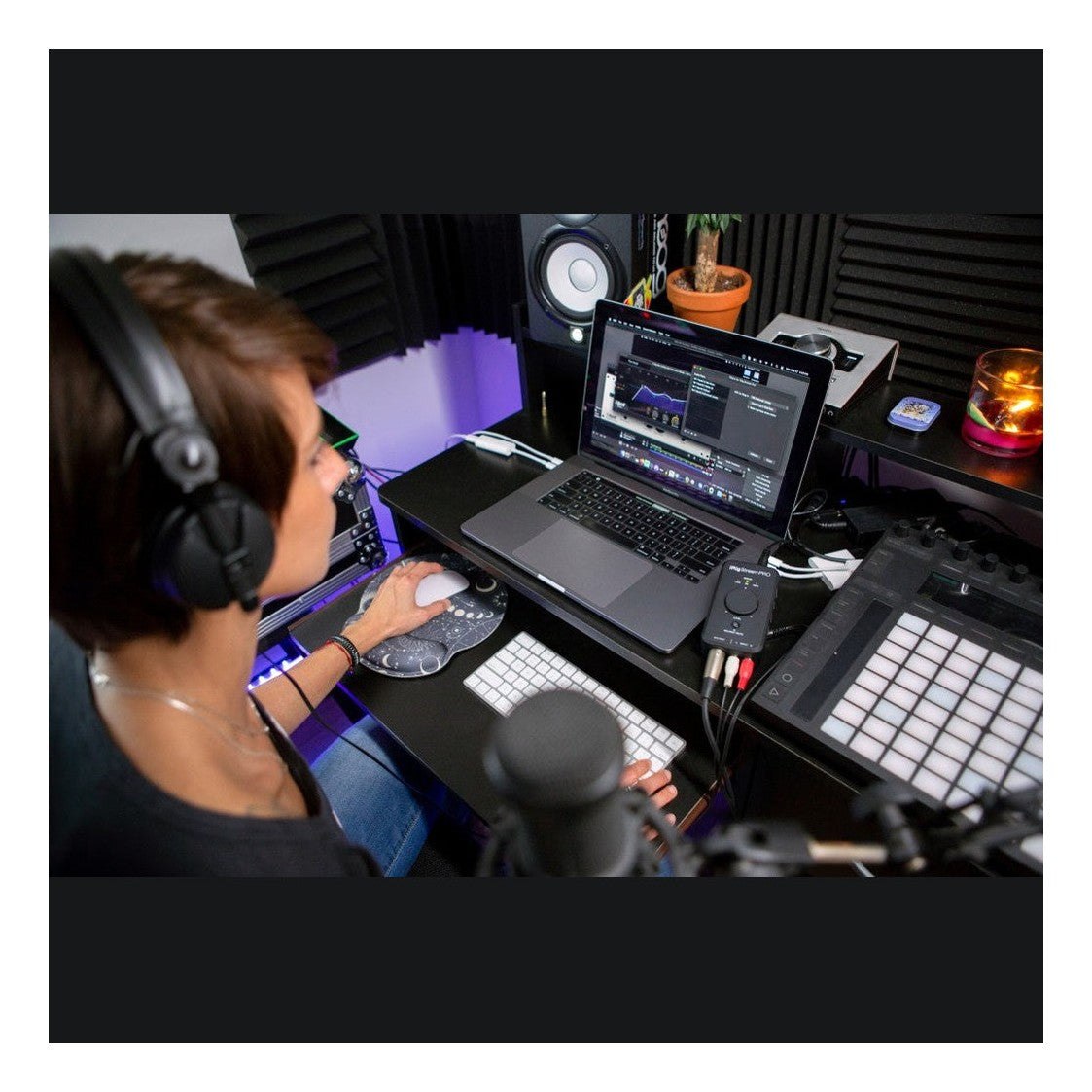 IK Multimedia iRig Stream Pro Streaming Audio Interface for iOS, Android, Mac & PC 16