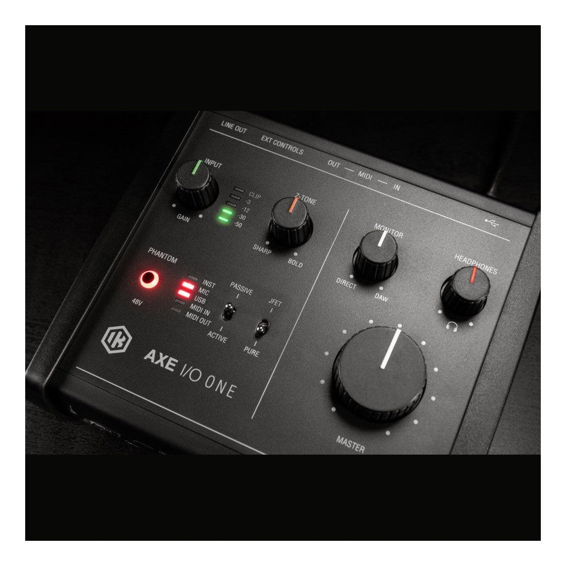 IK Multimedia AXE I/O ONE Compact USB Audio Interface 14