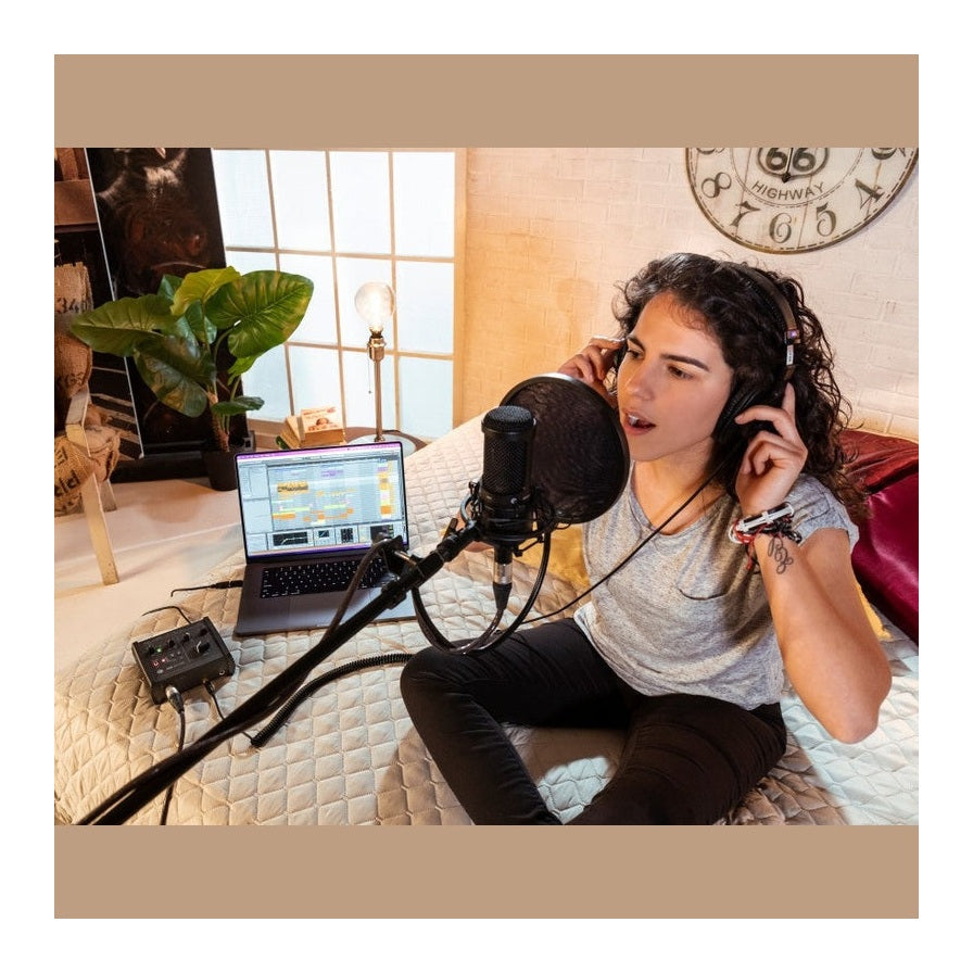 IK Multimedia AXE I/O ONE USB Audio Interface With Tone Modelling 17