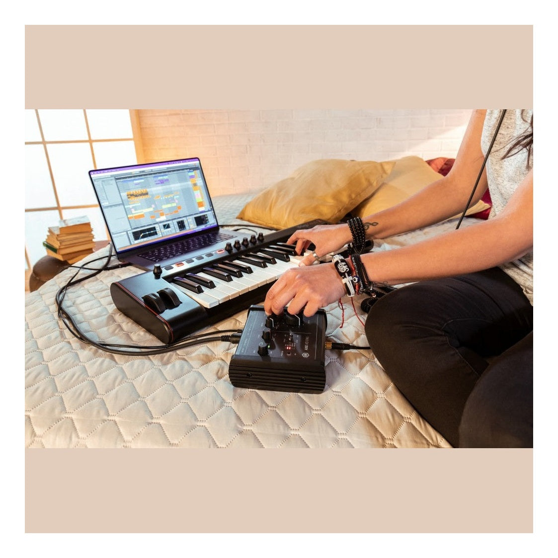 IK Multimedia AXE I/O ONE USB Audio Interface With Tone Modelling 15