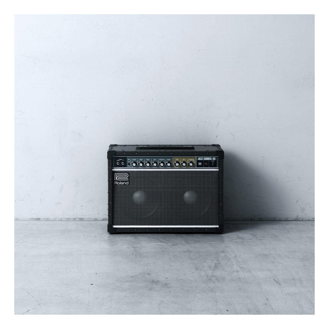 Roland JC-40 - Compact Jazz Chorus Guitar Amplifier 6