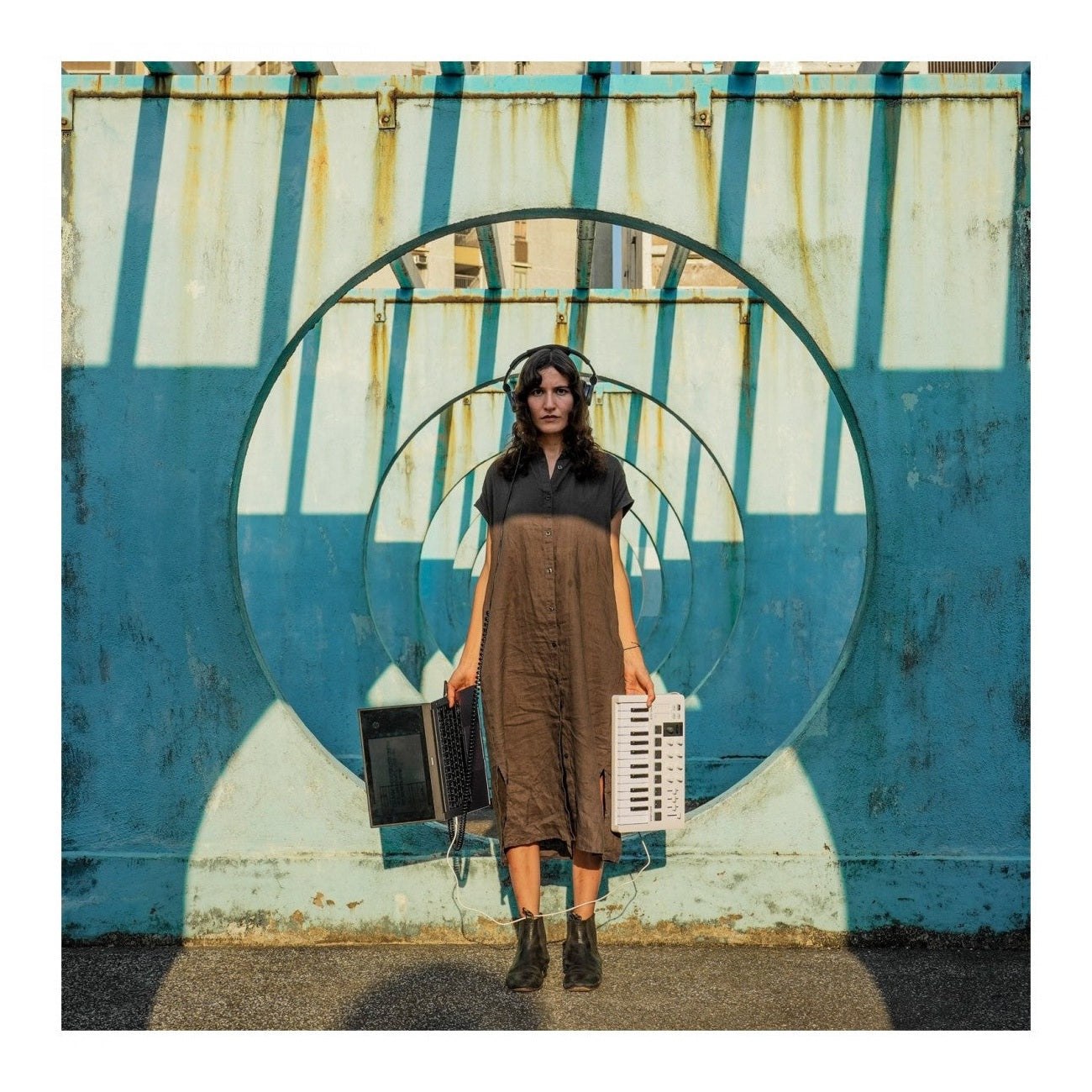 Arturia MiniLab 3 25-Key MIDI Keyboard Controller – White 10