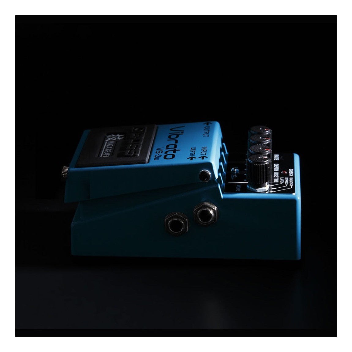 BOSS VB-2W Waza Craft Vibrato Guitar Pedal 6