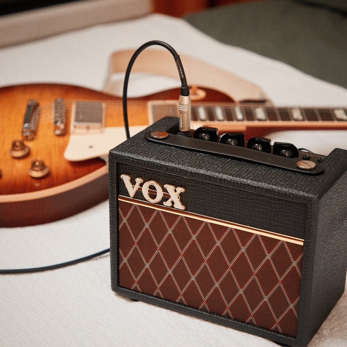 Vox AC MINI 10W Analog Practice Guitar Amplifier 3