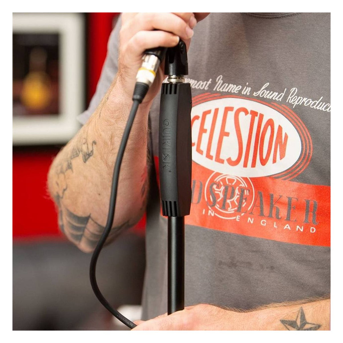 Quiklok A988 Straight Microphone Stand With Clutch Grip & Round Base 5