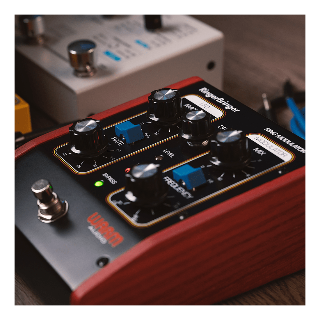 Warm Audio RingerBringer - All-Analog Ring Modulation Pedal 4