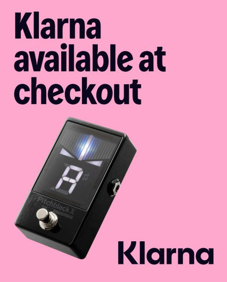 Pitchblack X tuner with Klarna branding on a pink background