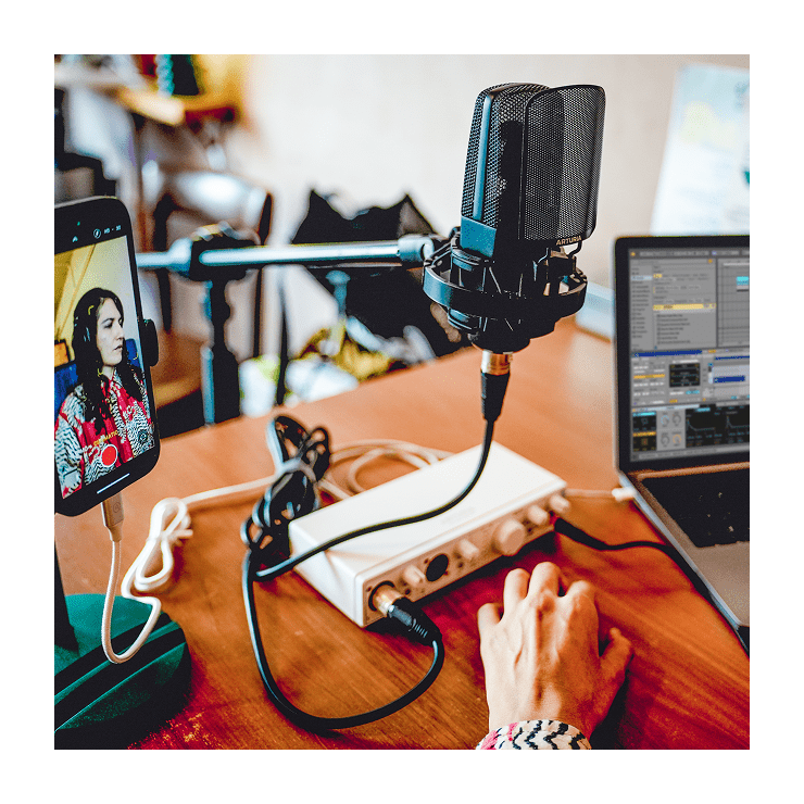 Arturia MiniFuse 2 OTG - Dual USB 2-in / 2-out Audio Interface White 7