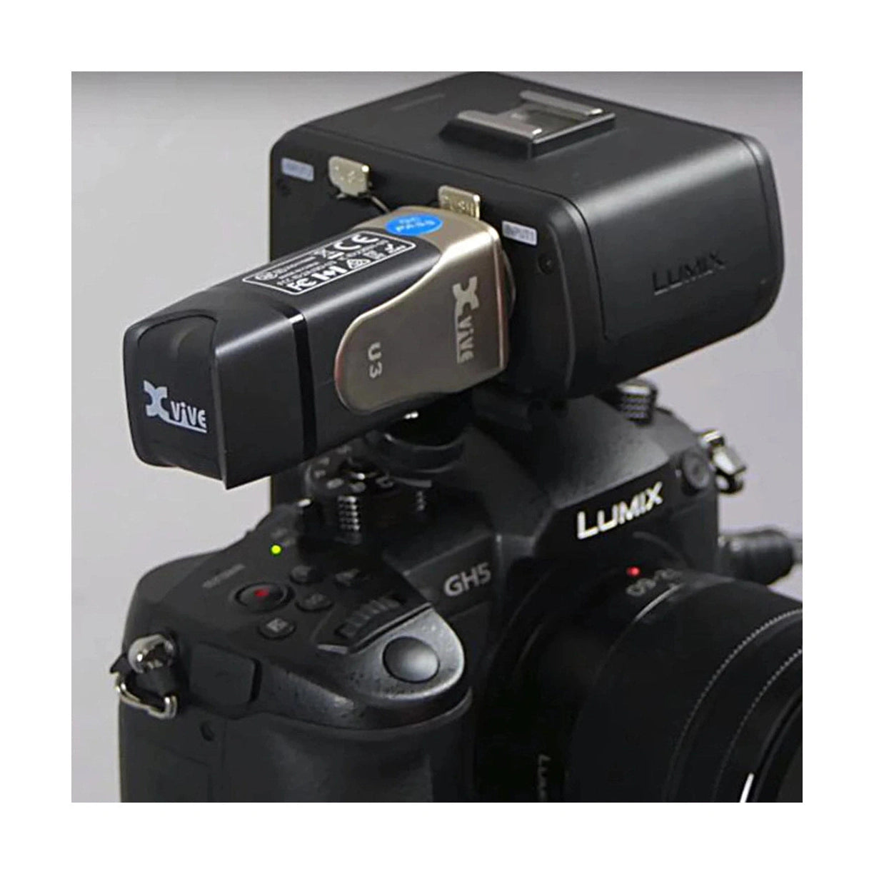 Xvive XU3 Wireless Microphone System 6