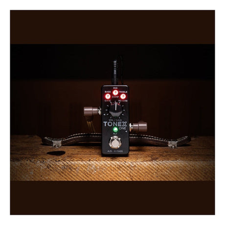IK Multimedia TONEX ONE Guitar Amp Modeller Pedal 17