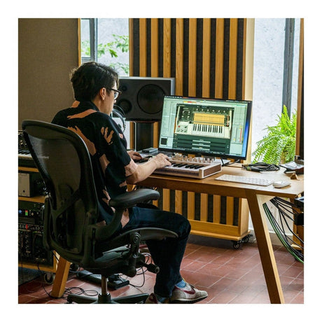 Arturia KeyLab Essential 61 MK3 MIDI Keyboard Controller – White 6