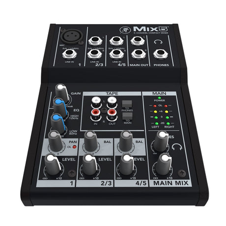 Mackie Mix5 5-Channel Compact Analogue Mixer 2