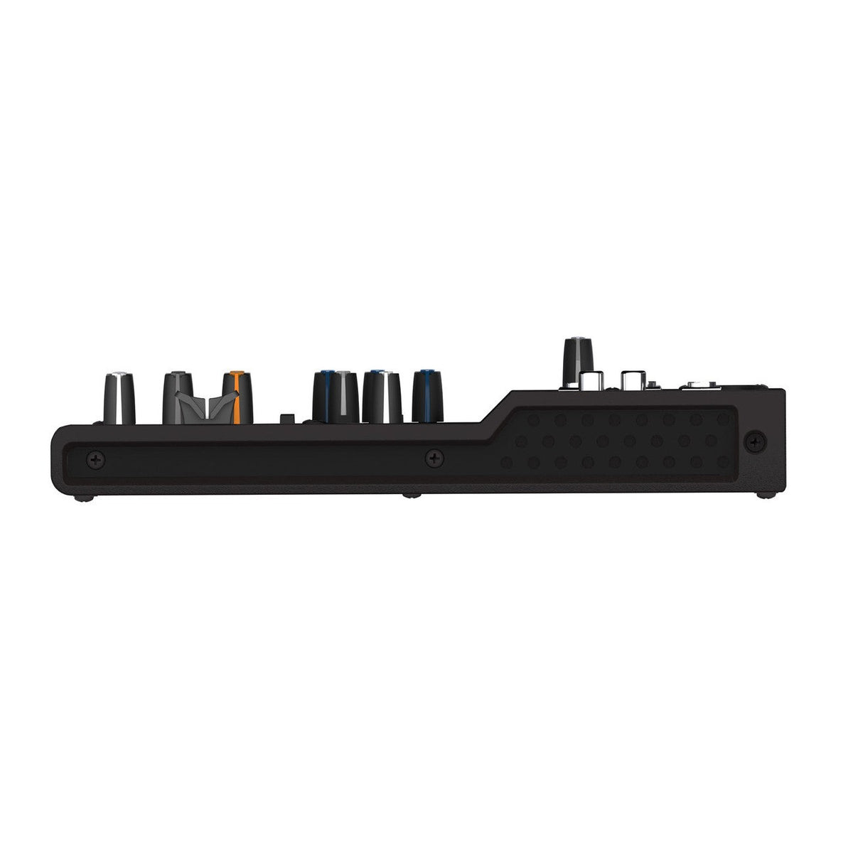Mackie Mix12FX 12-Channel Compact Analogue Mixer with Effects 3
