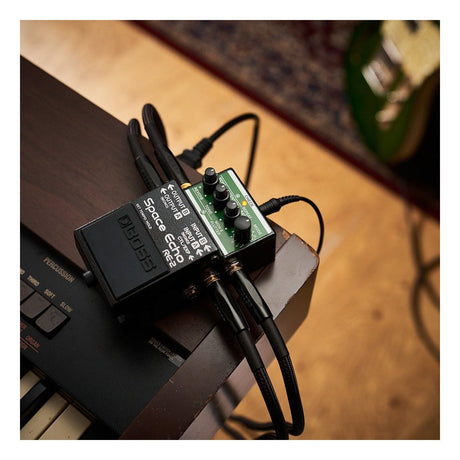 BOSS RE-2 Space Echo Guitar Pedal 6