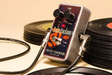 Electro-Harmonix Satisfaction - Vintage Fuzz Pedal 2